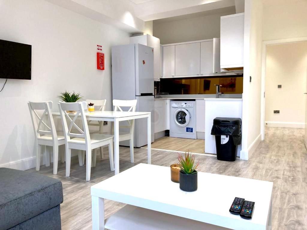 Harrow Apartments Лондон Екстер'єр фото